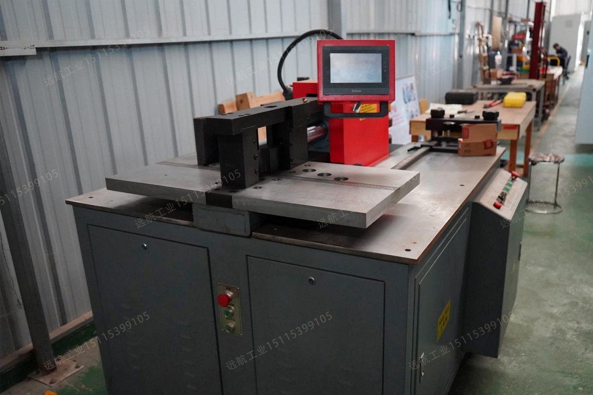 坚固耐用的基石：石墨化炉炉体材质与密封技术解析