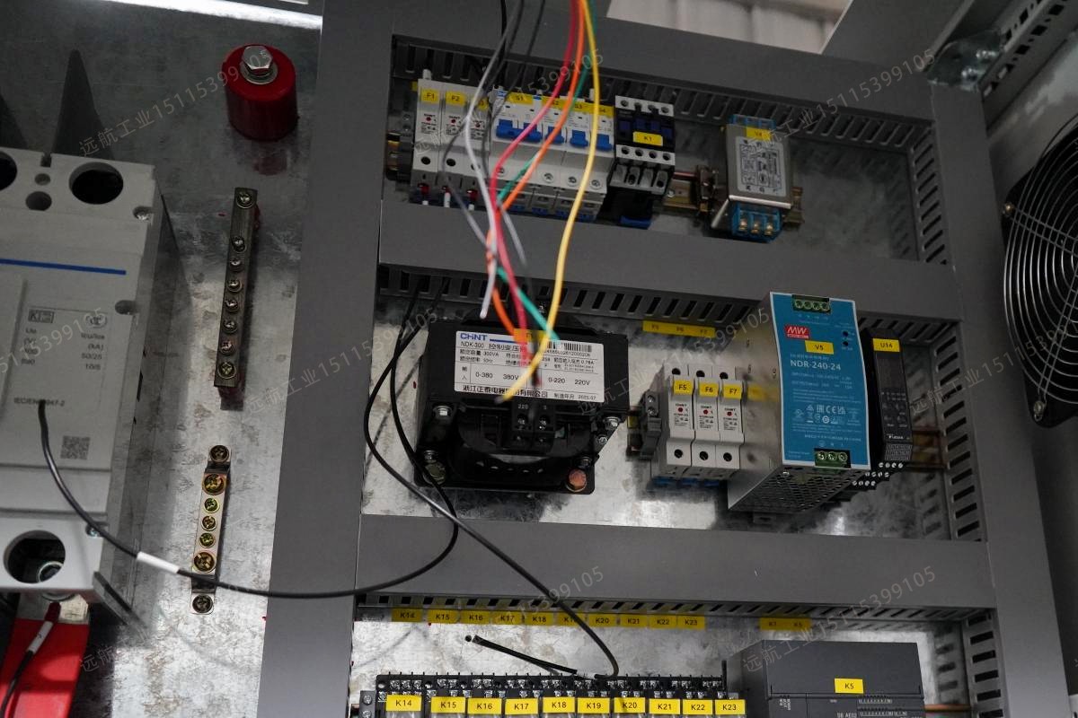 生命之水：石墨化炉水冷系统的多重安全保护