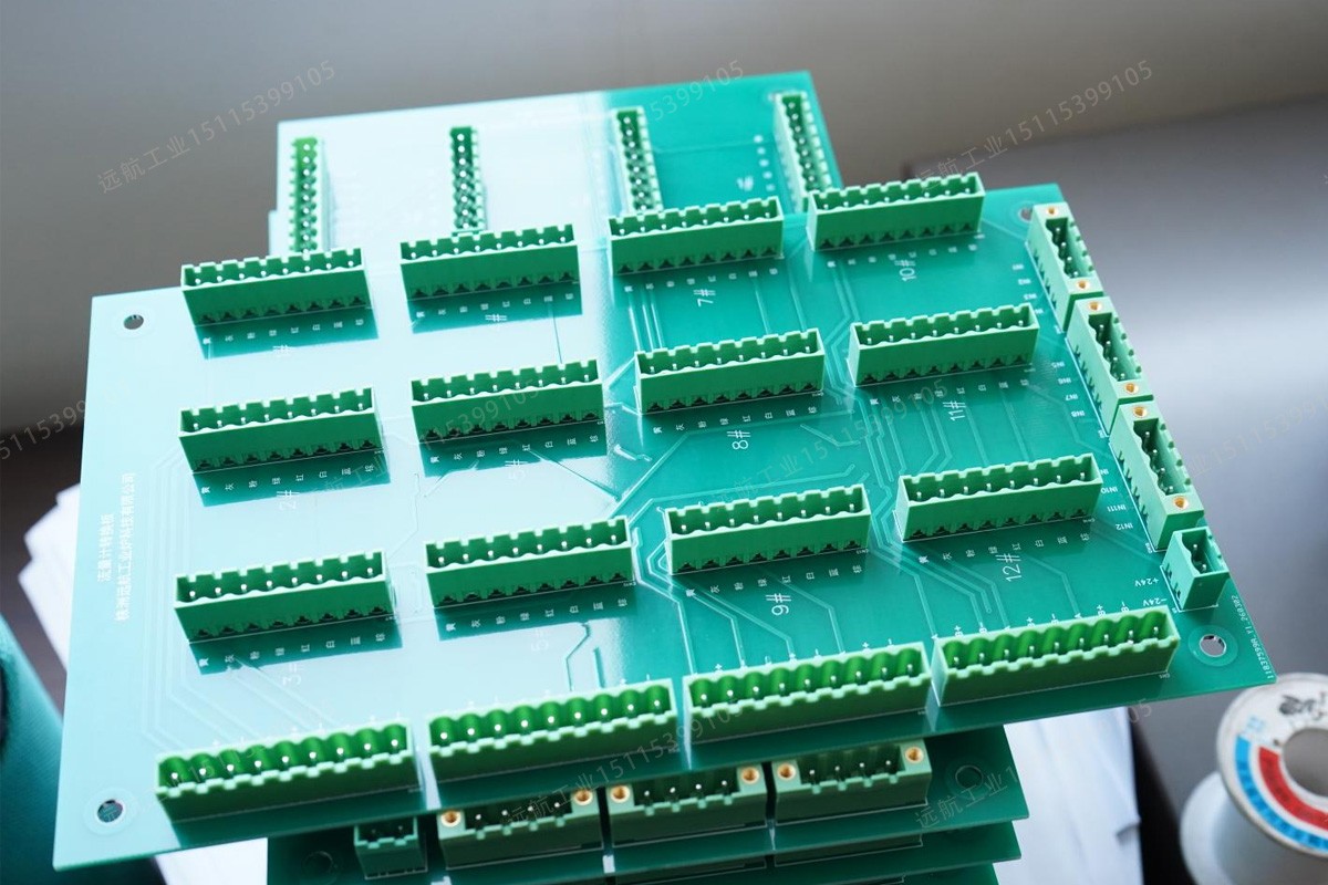 冷热分明：石墨化炉外表面温度控制与安全标准