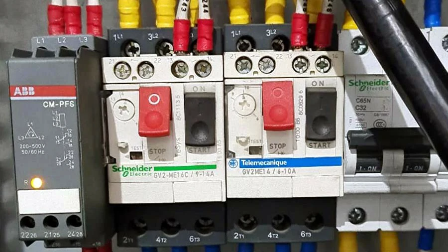 底装料多工位气相沉积炉