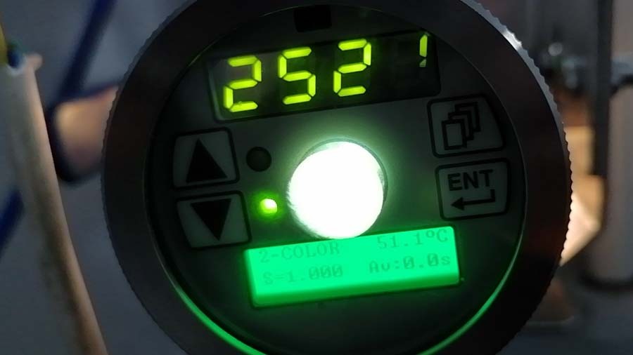 燃料电池用碳纸碳布的碳化石墨化一体化实验炉